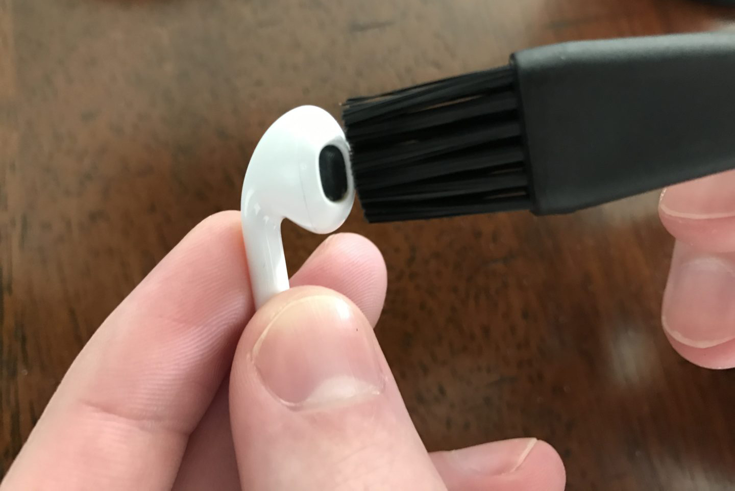 Come pulire gli auricolari in modo efficace